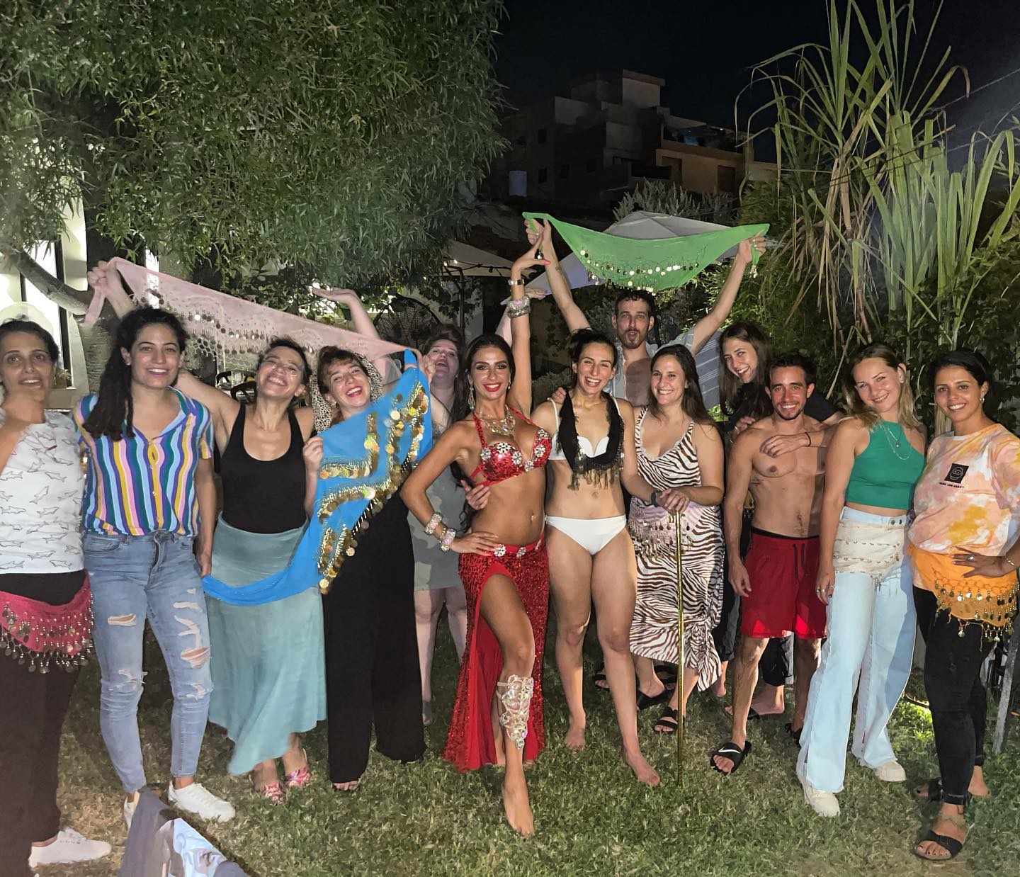 ספיר רקדנית בטן